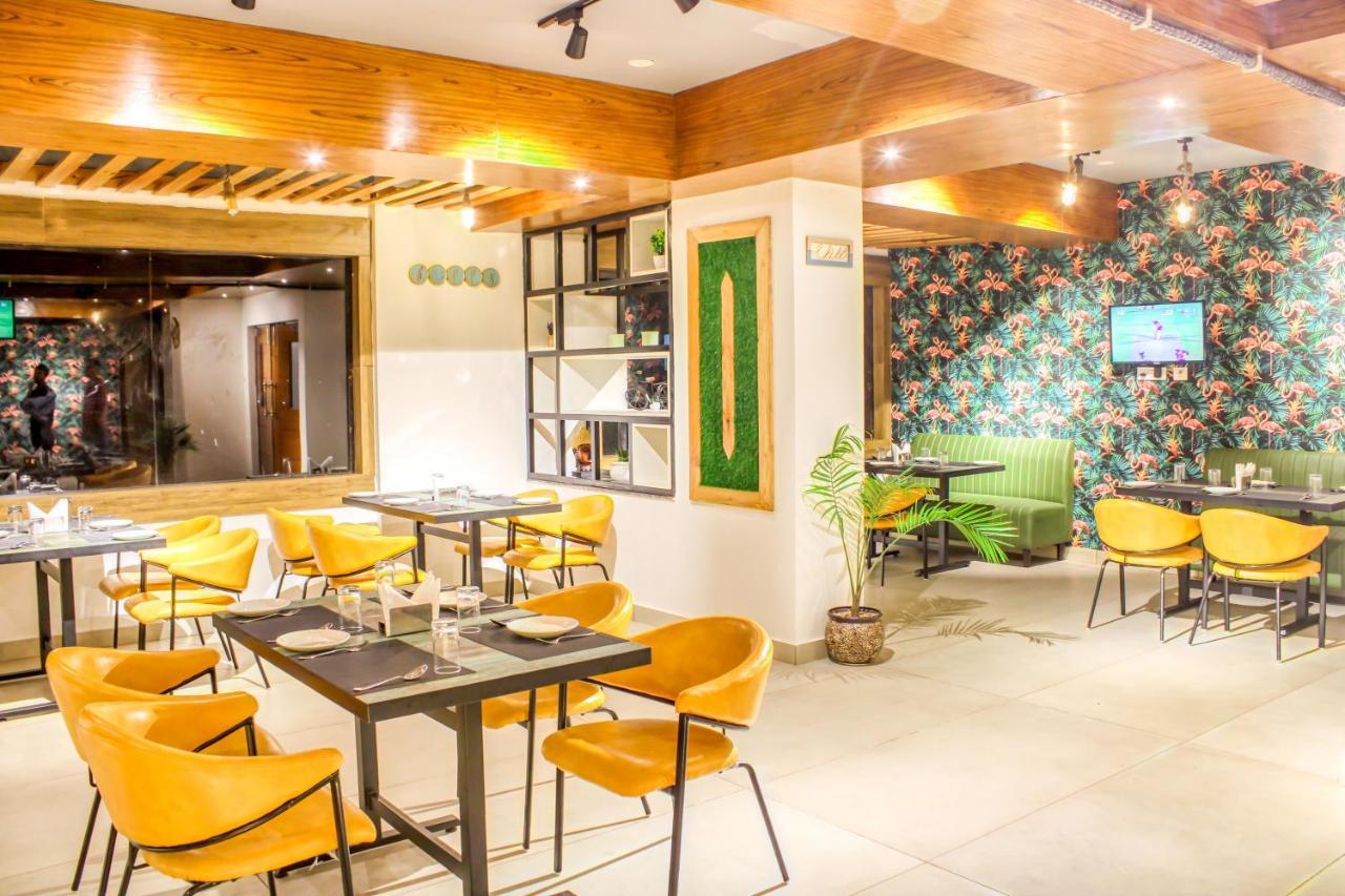 The Eleganza Hotel Jhajra Exterior photo