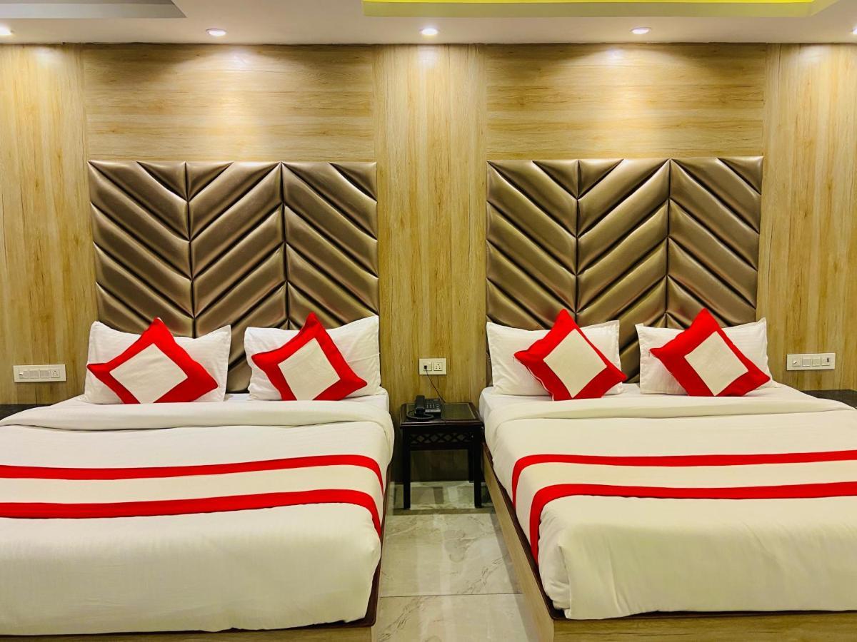 The Eleganza Hotel Jhajra Exterior photo